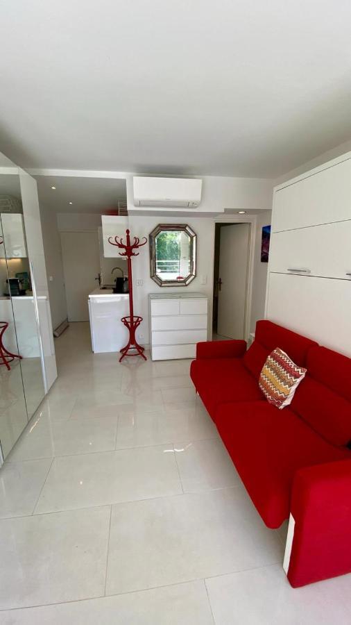 Apartmán Charming Studio With Pool In Saint Tropez Exteriér fotografie