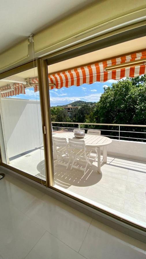 Apartmán Charming Studio With Pool In Saint Tropez Exteriér fotografie