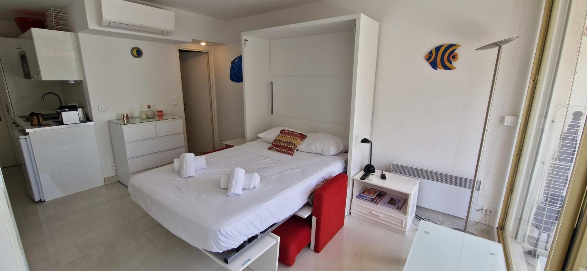 Apartmán Charming Studio With Pool In Saint Tropez Exteriér fotografie